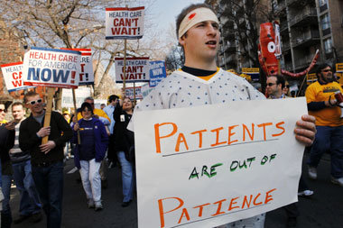 Demonstranten in Washington fordern die Durchsetzung der allgeme...
