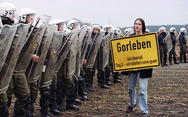 Gorleben 1997. Dank Umweltminister Röttgen flammt Protest gegen ...
