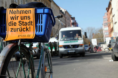Gegen Mietwucher und Polizeigewalt: Bis zu 450 Demonstranten
kam...