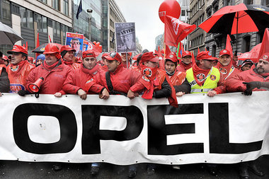 Im Januar gingen sie noch auf die Stra&szlig;e: Antwerpener
Opel...