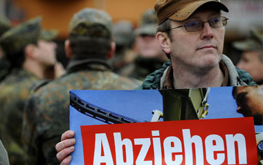 Kundus-Massaker erledigt &ndash; Feuer frei. Protest beim
R&uuml...