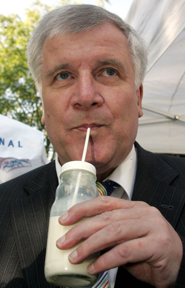 Als Verbraucherschutzminister hat Horst Seehofer (CSU)
daf&uuml;...
