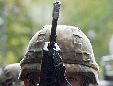 »Gefährliche Nähe zwischen Justiz und Militär« (Wolfgang Neskovi...