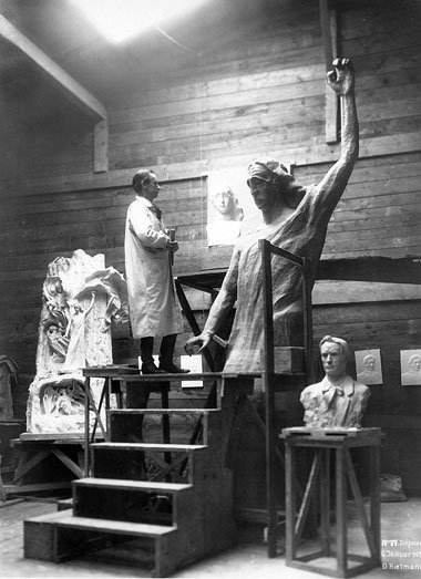 Wo ist die Substanz? Rudolf Steiner legt Hand auf (1919)
