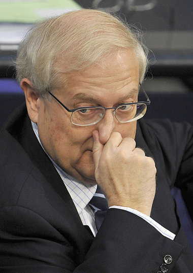 Bundeswirtschaftsminister Rainer Brüderle (FDP), im
Novembe... Bundeswirtschaftsminister Rainer Brüderle (FDP), im
Novembe...