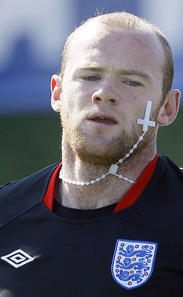 Ouch Crouch, &auml;h ... Rooney (siehe Meldung &raquo;Frisches
G...