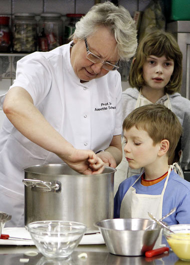 Garantiert ohne Gentechnik? Ministerin Schavan beim
Gr&uuml;nkoh...