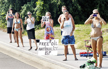 BP ohne US-Fans: Proteste von Anwohnern in Florida bei
Durchfahr... BP ohne US-Fans: Proteste von Anwohnern in Florida bei
Durchfahr...