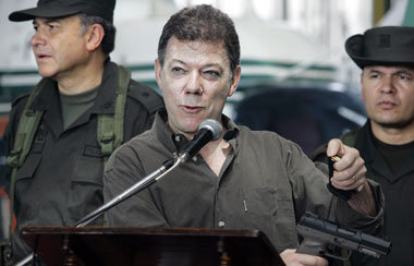 Unter Santos (Foto) wird es in Kolumbien keine Abkehr vom Krieg
... Unter Santos (Foto) wird es in Kolumbien keine Abkehr vom Krieg
...
