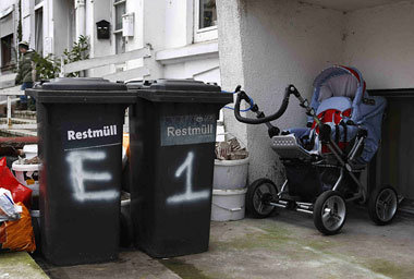 Die Einteilung in »brauchbare« und »nicht brauchbare Menschen« g... Die Einteilung in »brauchbare« und »nicht brauchbare Menschen« g...