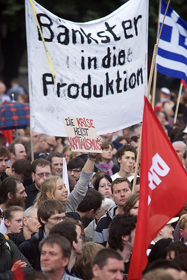 In den Krisen kommt der Widerspruch zwischen gesellschaftlicher ... In den Krisen kommt der Widerspruch zwischen gesellschaftlicher ...
