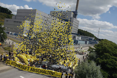 Warnung vor &raquo;t&ouml;dlichem Nachbarn&laquo;:
Atomkraftgegn...
