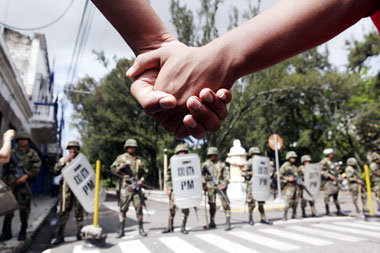 Protestaktion gegen die Putschisten in Tegucigalpa im Juli
2009