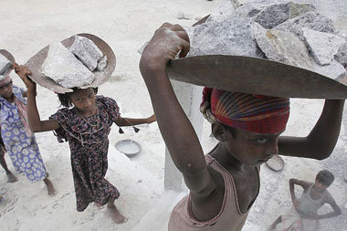 Kinderarbeit in Indien – kein Ausdruck sozialer Kompetenz
... Kinderarbeit in Indien – kein Ausdruck sozialer Kompetenz
...