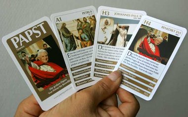 Mit seinen Amtsvorgängern Petrus und Johannes Paul II. kann sich...