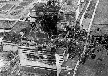 Tschernobyl läßt grüßen:
Laufzeitverlä... Tschernobyl läßt grüßen:
Laufzeitverlä...