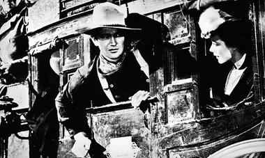 »Ringo« (John Wayne) kann zeigen, was in ihm
steckt »Ringo« (John Wayne) kann zeigen, was in ihm
steckt