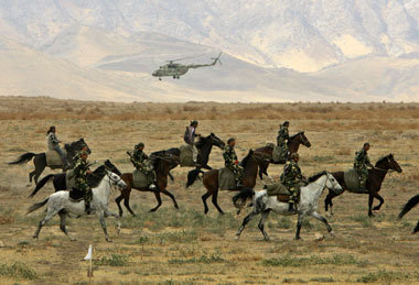 Kirgisisch-russisches Man&ouml;ver mit Spezialeinheiten
(Fergana...