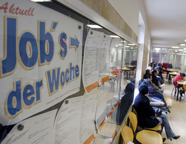 Teilzeit, Leiharbeit und befristete Jobs: So ist die deutsche
Wi... Teilzeit, Leiharbeit und befristete Jobs: So ist die deutsche
Wi...