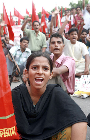 Textilarbeiter forderten bei einer Protestkundgebung in Dhaka
am...