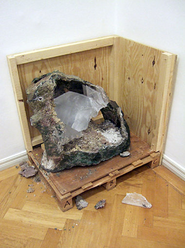 &raquo;Das soll wohl der Stein des Ansto&szlig;es sein&laquo;
&n...