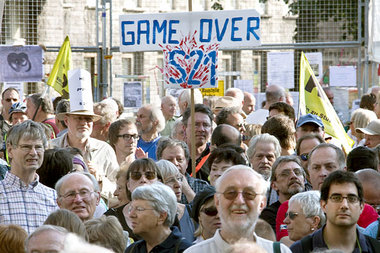 Seit Monaten demonstrieren Gegner von &raquo;Stuttgart
21&laquo;...
