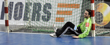Nationalkeeper Silvio Heinevetter wird nur noch vom Pfosten
aufr...