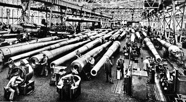 Kaiserreich auf Kriegskurs: Schiffskanonenhalle der Firma Krupp
...