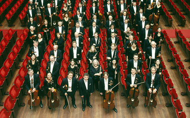 Einer der weltbesten Klangkörper: Koninklijk
Concertgebouwo... Einer der weltbesten Klangkörper: Koninklijk
Concertgebouwo...