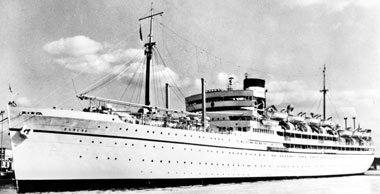 Die »Dunera« – nach 1945 mit einem neuen
Anstr... Die »Dunera« – nach 1945 mit einem neuen
Anstr...