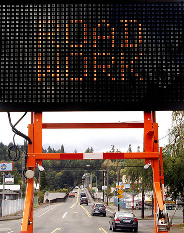Kaputte Stra&szlig;e in Portland. Jetzt sollen viele repariert
w...
