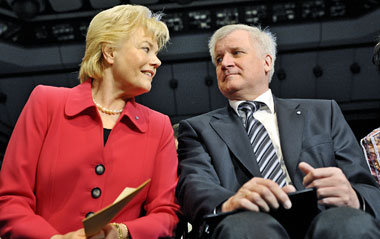 Steinbach und Seehofer: &raquo;Ein Herz und eine Seele&laquo;
&n...