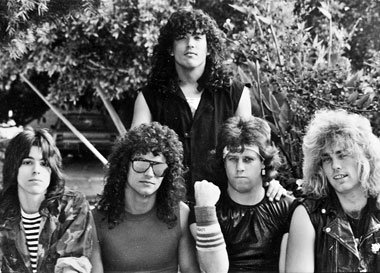 Ratt in der guten alten Zeit, als am hochgetunten Fön noch ein f... Ratt in der guten alten Zeit, als am hochgetunten Fön noch ein f...