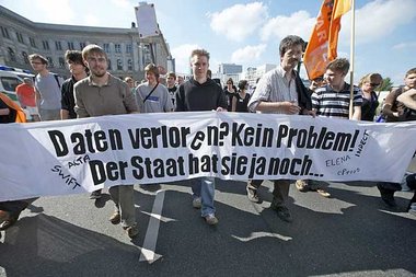 Demonstration gegen den &amp;Uuml;berwachungsstaat im September
...