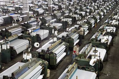 Textilfabrik im südchinesischen Jinjiang. Die von den USA geford... Textilfabrik im südchinesischen Jinjiang. Die von den USA geford...