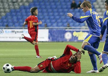 &raquo;Ungl&uuml;ckliches 0:2&laquo;: Heinrich Schmidtgal (r.)
i...