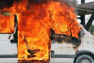 &raquo;Unberechenbares Brandverhalten&laquo; (die Bundesanstalt
...