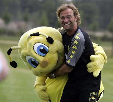 Wer ist das Maskottchen? Gelebte Tradition mit J&uuml;rgen
Klopp