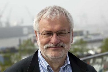 Soll zum Schweigen gebracht werden: der Finanzexperte der
Linksp...