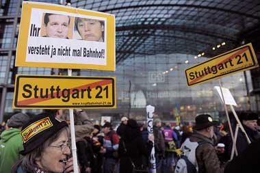 &raquo;Oben bleiben ...&laquo; &ndash; Gute Stimmung am
Berliner...