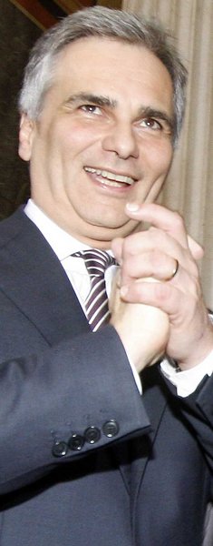 Bundeskanzler Werner Faymann: &raquo;Unprofessionell und und
ina...