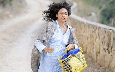 Flucht vor der sogenannten Dorfgemeinschaft: Yasmine Al Masri
al...