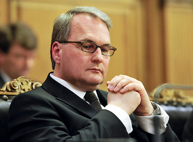 CDU-Senator Carsten Frigge am Mittwoch in der Hamburger
Bür... CDU-Senator Carsten Frigge am Mittwoch in der Hamburger
Bür...