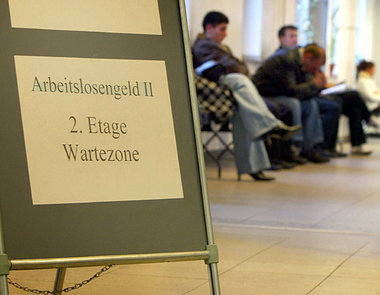 Viele Erwerbslose klagen über Bürokratie und Willkür im Jobcente...