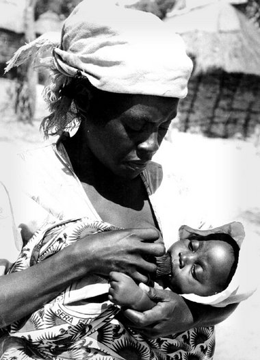 Frauen in Angola bekommen im Durchschnitt sieben Kinder