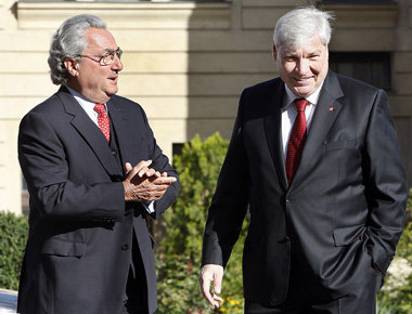 Gemeinsam gegen &raquo;Tarifchaos&laquo;: Dieter Hundt (l.) und
...