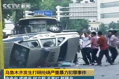 Demonstranten in Urumqi, der Hauptstadt des Uigurischen
Autonome...