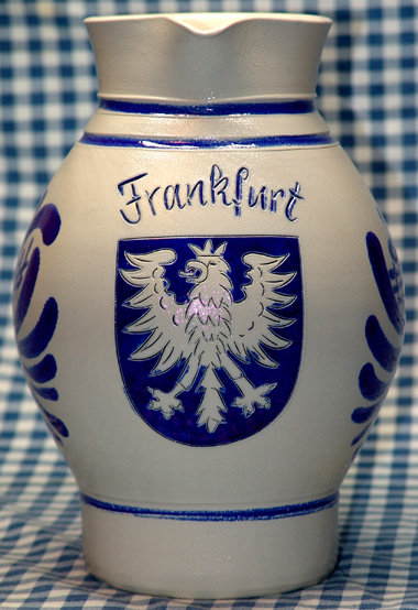 Das Frankfurter Nordend ist ein Universum, in dem sich alles um
... Das Frankfurter Nordend ist ein Universum, in dem sich alles um
...