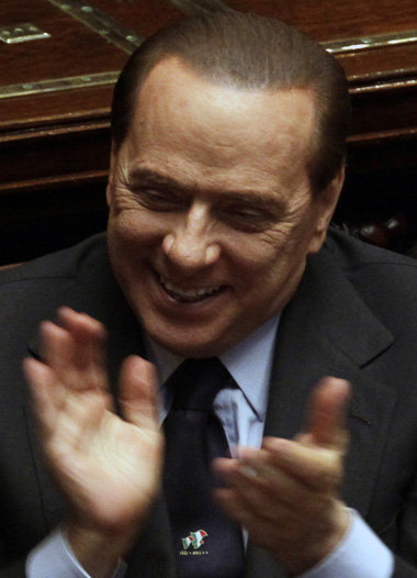 Stehaufmännchen Berlusconi schon wieder obenauf Stehaufmännchen Berlusconi schon wieder obenauf