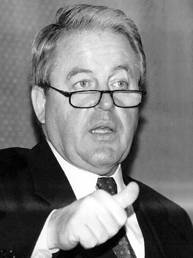 72000 Euro kassiert: Exbundeskanzler Franz Vranitzky 72000 Euro kassiert: Exbundeskanzler Franz Vranitzky